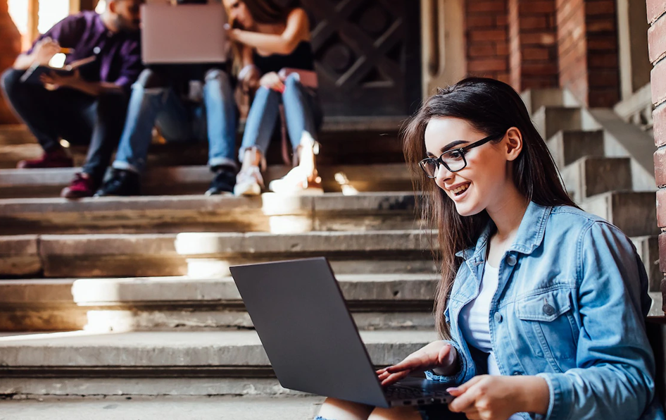 https://mnmmaplecollege.ca/wp-content/uploads/2023/03/steps-img-2.png